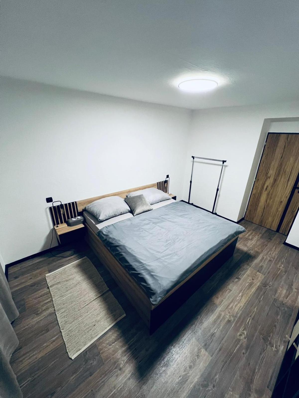 Apartman Opava S Parkovanim Luaran gambar