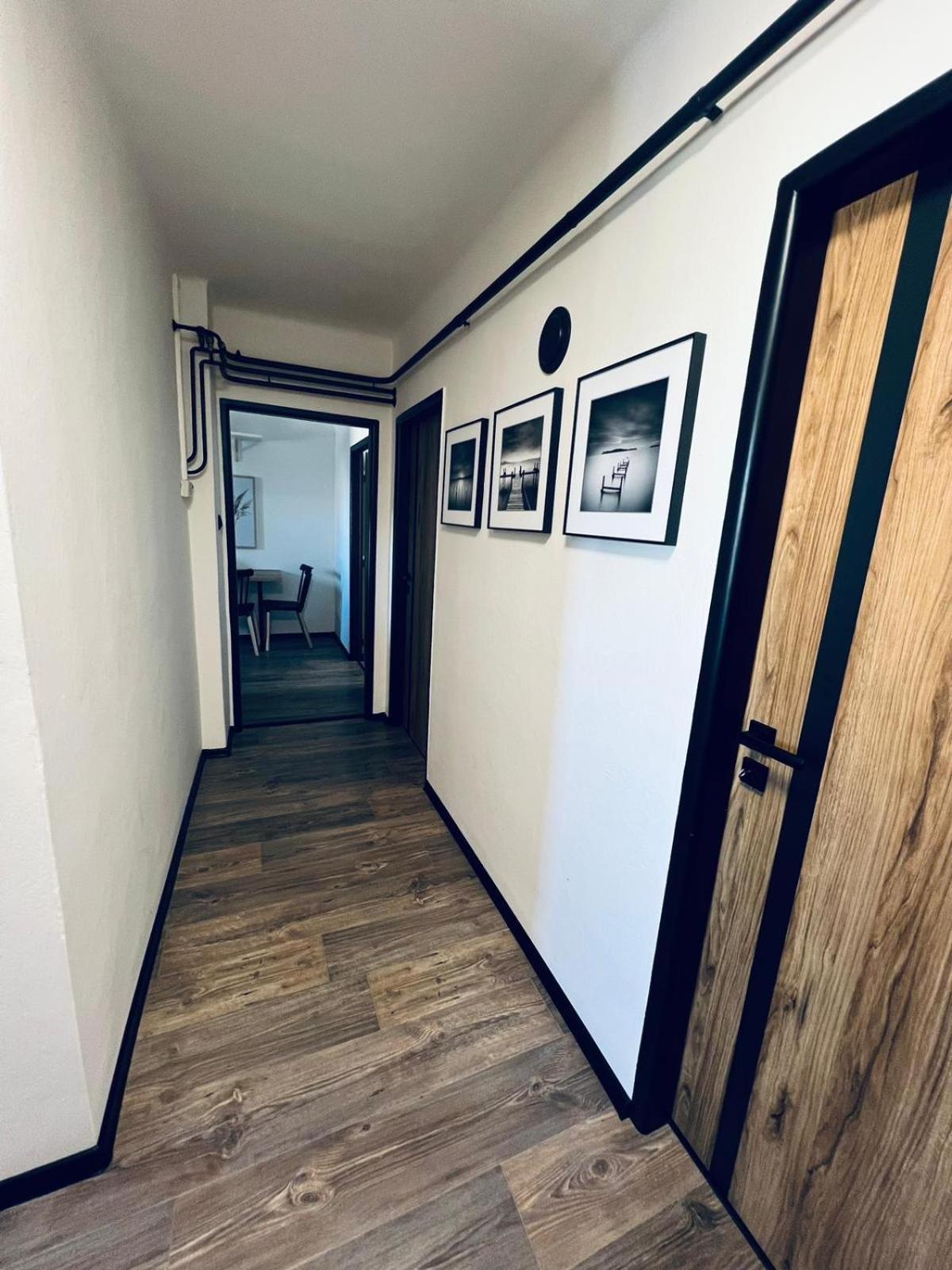 Apartman Opava S Parkovanim Luaran gambar